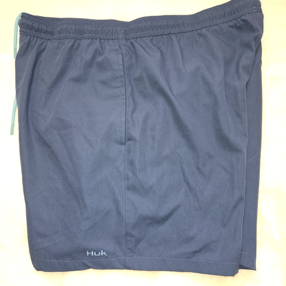 Huk Men's Oceanic Camo Athletic Shorts